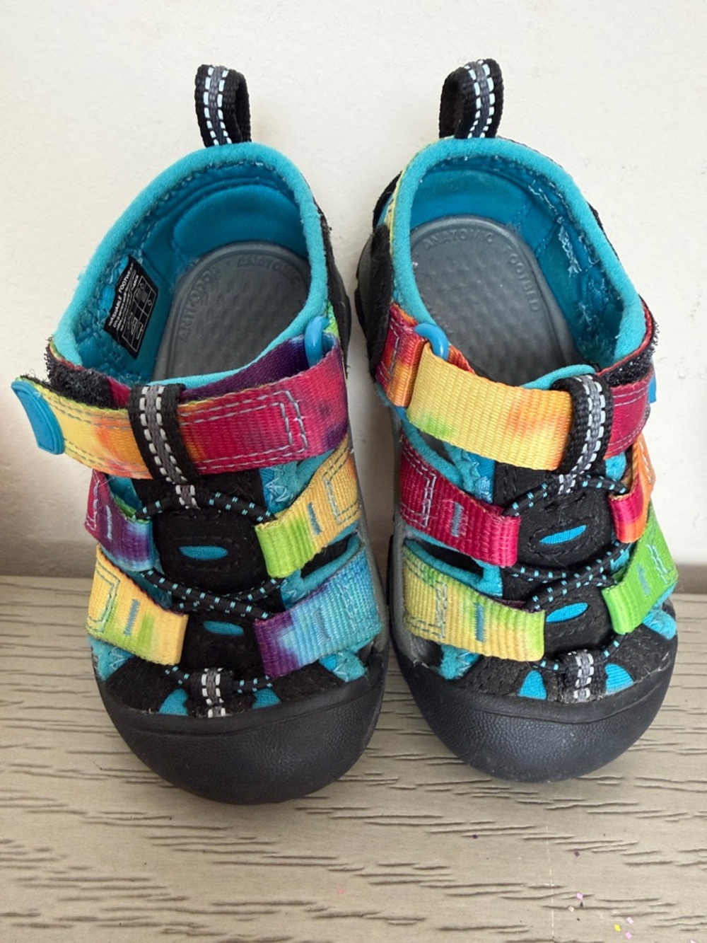 Keens Toddler Rainbow Strappy Outdoor Sandals - Turquoise Accents